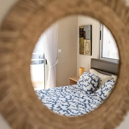 Narcissos 'nissi Beach' D12