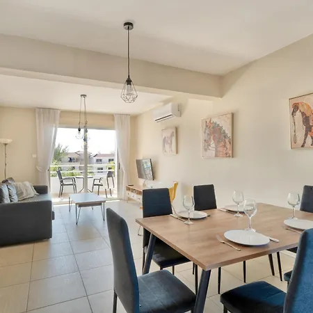 Narcissos 'nissi Beach' D12 아파트